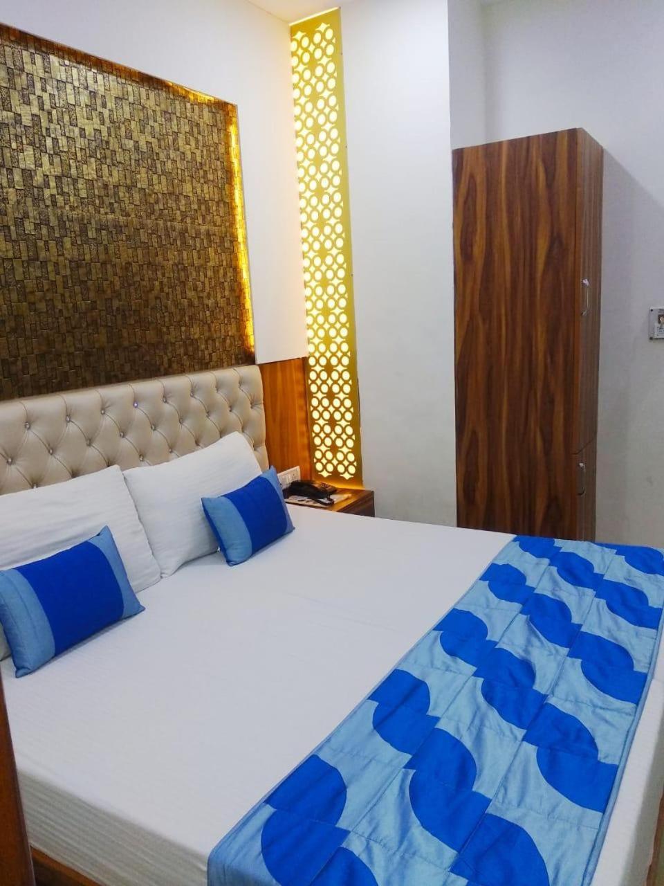 Hotel Spb 87 Near Karol Bagh Metro Station Delhi エクステリア 写真