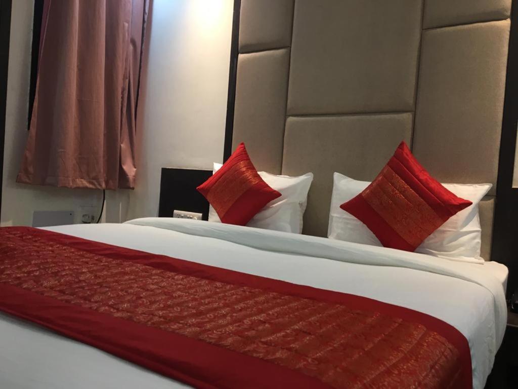Hotel Spb 87 Near Karol Bagh Metro Station Delhi エクステリア 写真