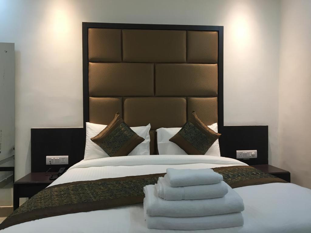 Hotel Spb 87 Near Karol Bagh Metro Station Delhi エクステリア 写真