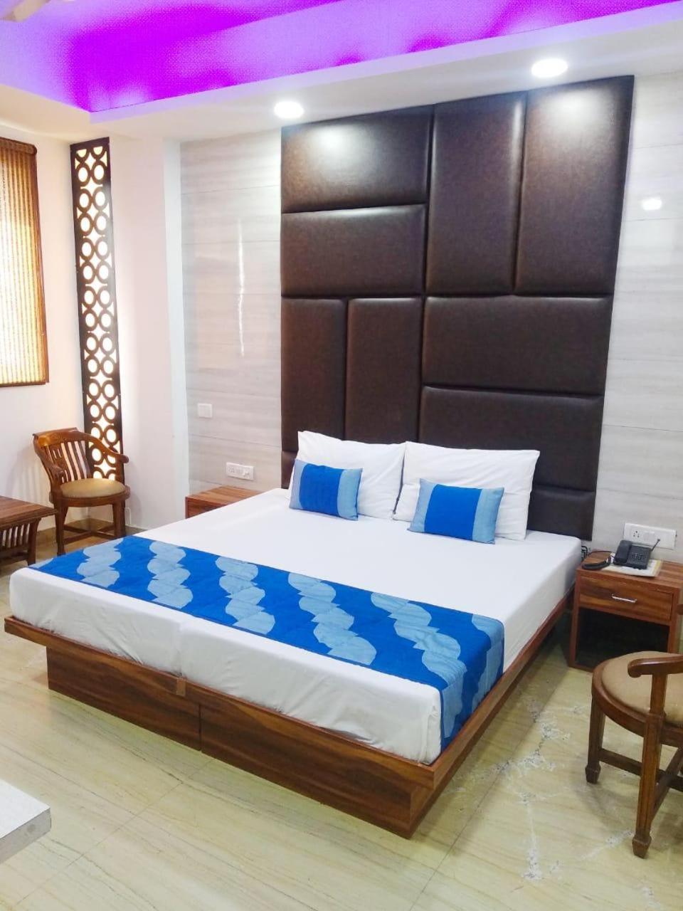 Hotel Spb 87 Near Karol Bagh Metro Station Delhi エクステリア 写真